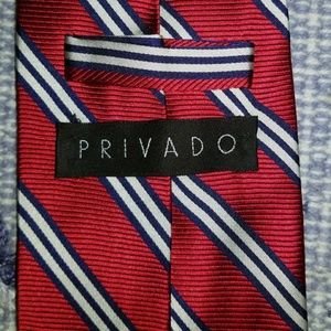 Privado tie